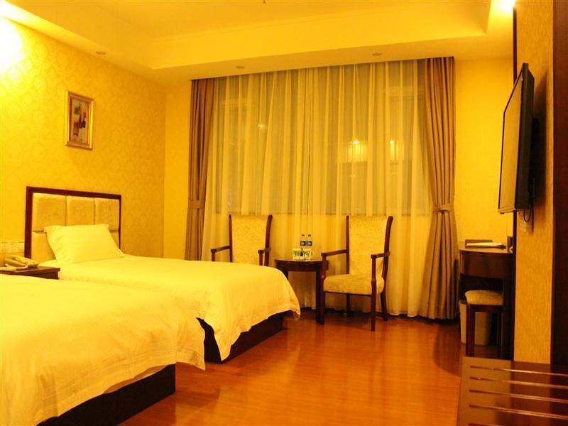 Greentree Inn Guangdong Shantou Gurao Gugui Road Business Hotel Exterior photo